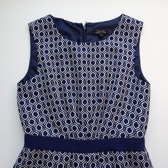 TAHARI Arthur S. Levine Women's Dress Sleeveless  Lined Cocktail Party Size 6 - Picture 6 of 11